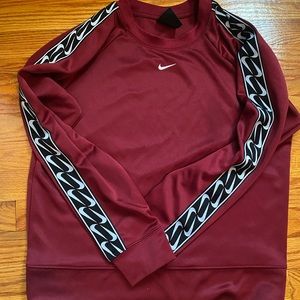 Nike heavy shirt Size Small
